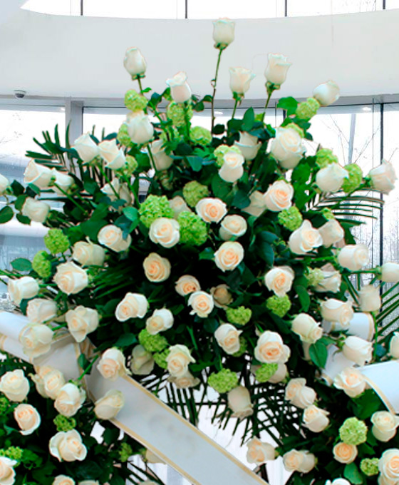 Corona Supreme Rosas Blancas