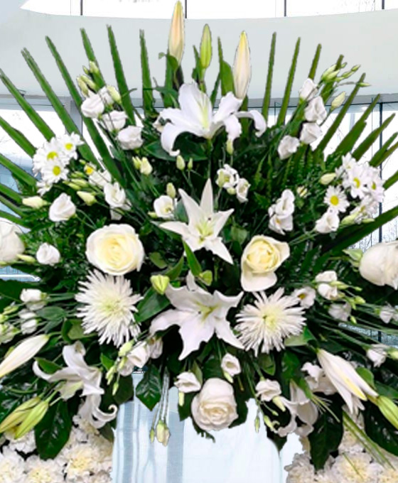 Corona Funeraria Blanca Clásica