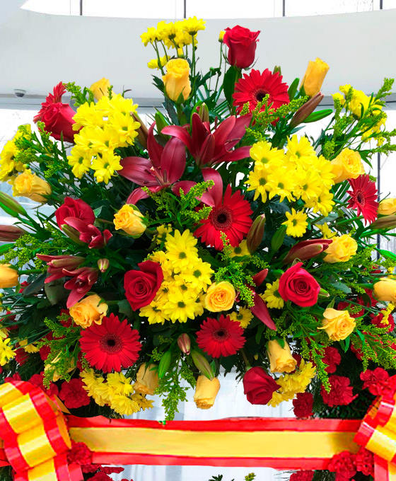 Envío de Corona Funeraria con colores de España