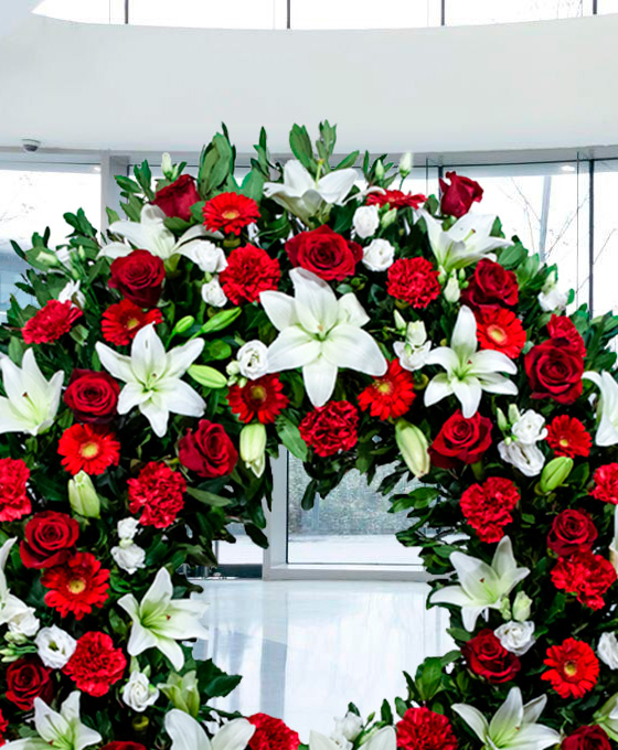 Enviar Corona Funeraria Flor Variada Roja